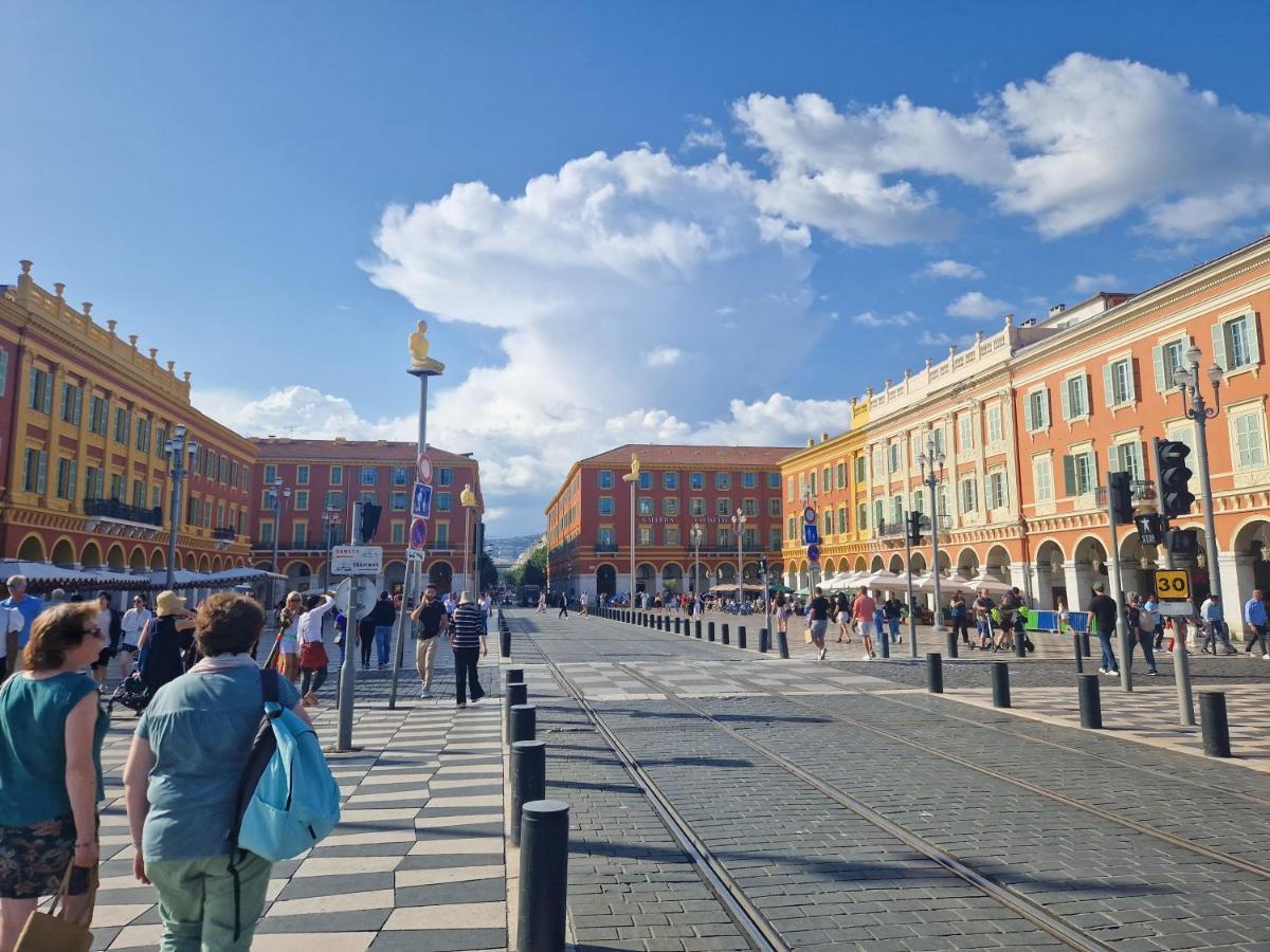 Le Michelangelo - Place Massena Nice Eksteriør bilde